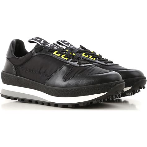 givenchy scarpe uomo elegante|givenchy leather sneakers.